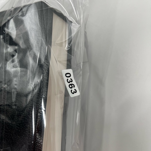 Holy Bible Hendrickson Bibles King James Version Black Soft Bound Book - Picture 12 of 14